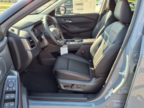 New 2026 Nissan Rogue SV image 13