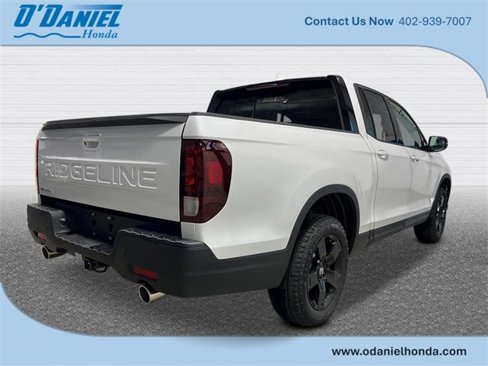 New 2026 Honda Ridgeline Black Edition image 5