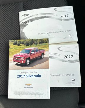 Used 2017 Chevrolet Silverado 1500 LT w/ Trailering Package image 27