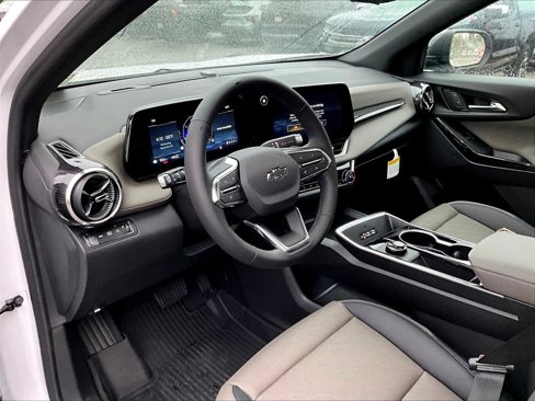 New 2026 Chevrolet Equinox LT w/ Convenience Package II image 9