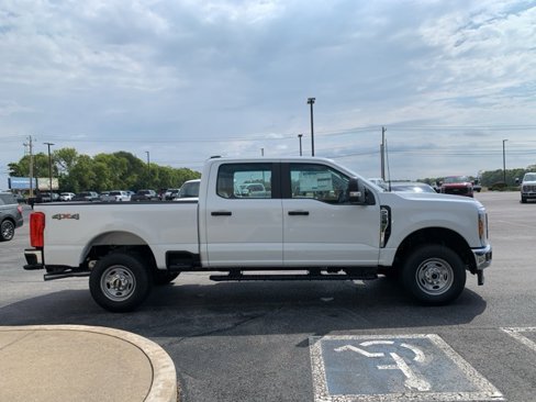 New 2026 Ford F250 XL image 4
