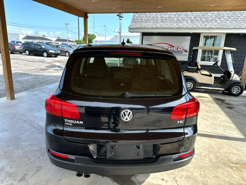 Used 2017 Volkswagen Tiguan S image 12