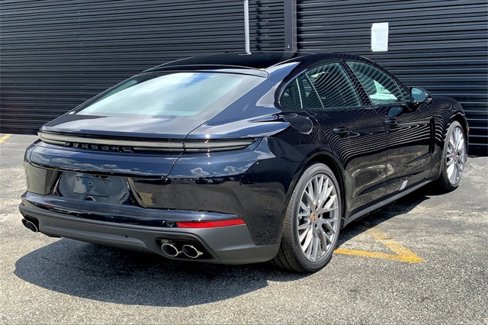 New 2025 Porsche Panamera 4 image 10