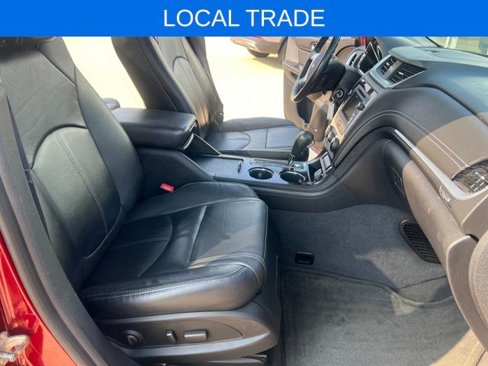 Used 2015 Chevrolet Traverse LT image 15