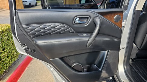 Used 2019 INFINITI QX80 Luxe image 26