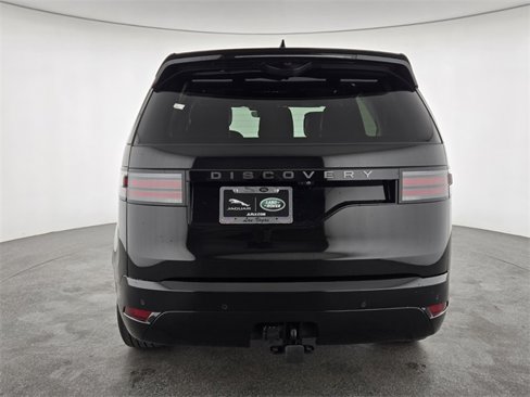 Certified 2024 Land Rover Discovery Dynamic SE image 7