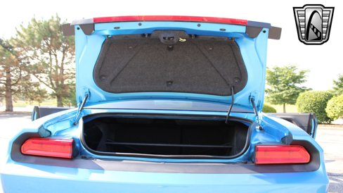 Used 2010 Dodge Challenger SRT8 w/ SRT Option Group II image 15