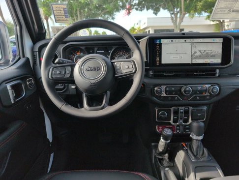 New 2025 Jeep Wrangler Unlimited Rubicon image 30