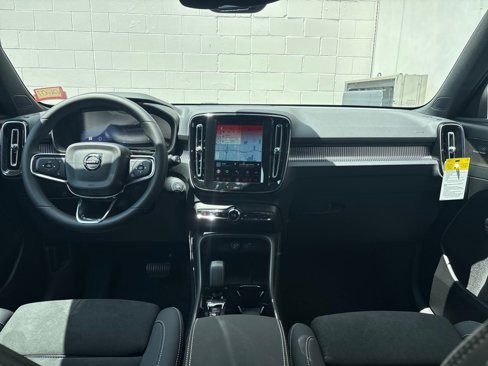 New 2026 Volvo XC40 B5 Ultra w/ Climate Package image 13