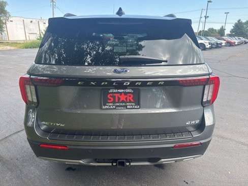 New 2025 Ford Explorer Active image 4