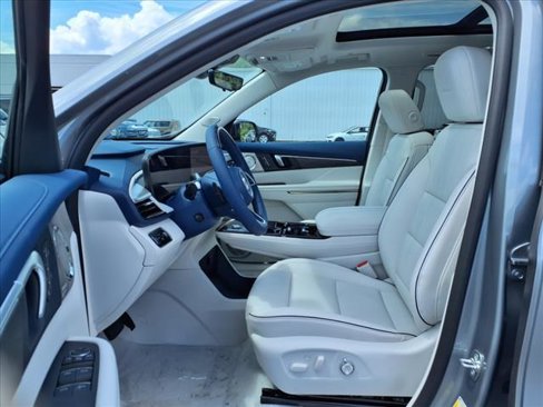 New 2026 Buick Enclave Avenir w/ Super Cruise Package image 12
