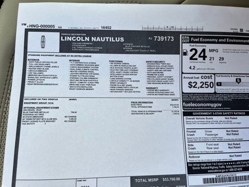 Used 2024 Lincoln Nautilus Premier image 7