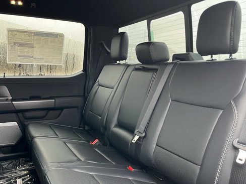 New 2025 Ford F150 Lariat w/ Equipment Group 501A Mid image 18