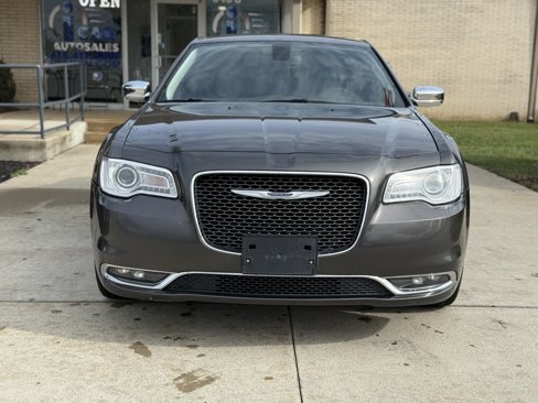 Used 2019 Chrysler 300 Limited image 2