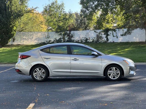 Used 2020 Hyundai Elantra SEL image 2