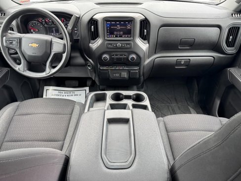 Used 2024 Chevrolet Silverado 1500 Custom image 11