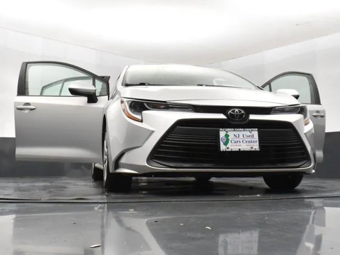 Used 2024 Toyota Corolla LE image 11