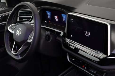 New 2026 Volkswagen Atlas Cross Sport SE image 19
