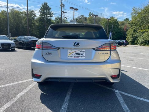 Used 2016 Lexus CT 200h image 9