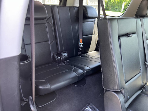 Used 2020 Chevrolet Suburban LT image 30