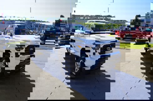 New 2025 Toyota Tacoma SR5 image 2