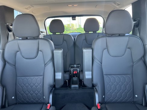 New 2026 Volvo XC90 B6 Plus image 27