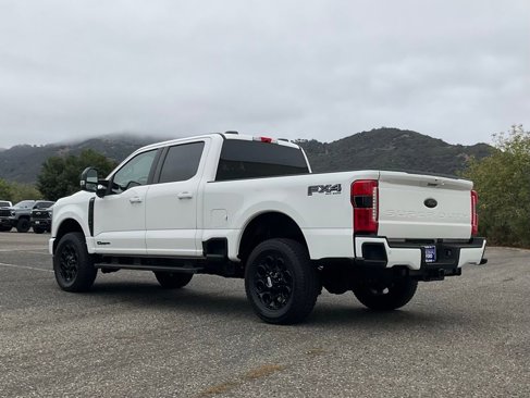 Used 2025 Ford F350 Lariat w/ Black Appearance Package image 4
