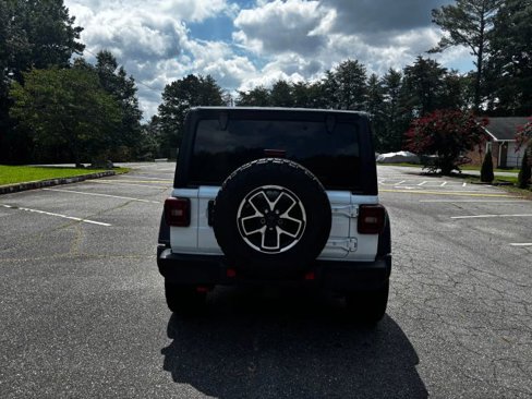 Used 2024 Jeep Wrangler Unlimited Rubicon image 6
