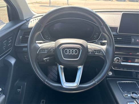 Used 2020 Audi Q5 2.0T Premium Plus w/ Premium Plus Package image 19