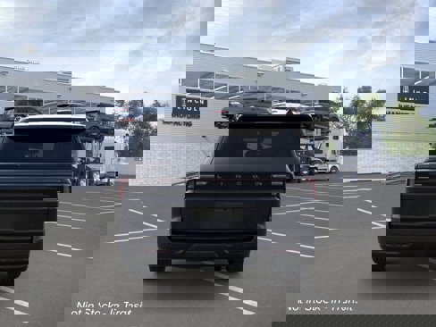New 2025 Lincoln Navigator L Reserve image 5