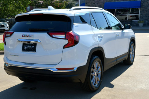 Used 2024 GMC Terrain SLT image 6