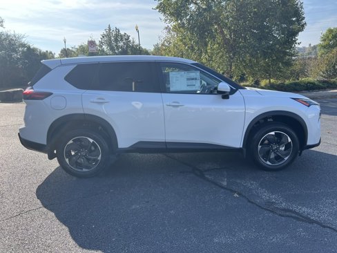 New 2026 Nissan Rogue SV image 8