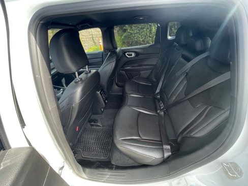 Used 2025 Jeep Compass Trailhawk image 24