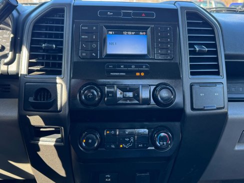 Used 2022 Ford F250 XL w/ Power Equipment Group image 21