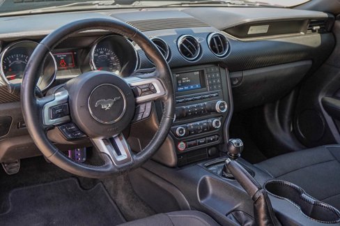 Used 2017 Ford Mustang Coupe image 18