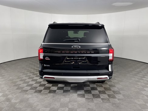Used 2024 Ford Expedition Timberline image 4