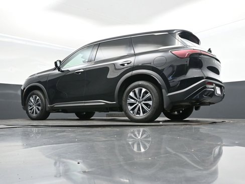 Certified 2025 INFINITI QX60 Pure image 38
