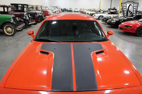 Used 2009 Dodge Challenger SRT8 image 11