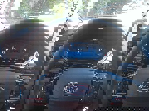 Used 2023 Ford Escape Platinum w/ Premium Technology Package image 8