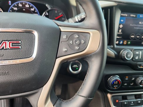Used 2023 GMC Terrain Denali w/ Black Diamond Edition image 29