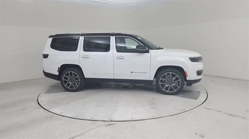 New 2025 Jeep Wagoneer Series III image 17