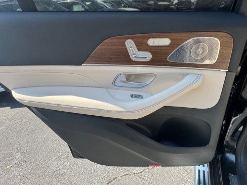 New 2026 Mercedes-Benz GLS 450 4MATIC image 19