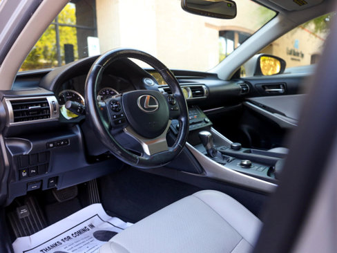 Used 2015 Lexus IS 250 image 4