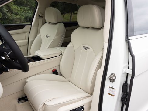 New 2025 Bentley Bentayga image 26