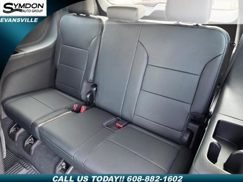 New 2026 Chevrolet Traverse LT w/ Driver Confidence Package image 4