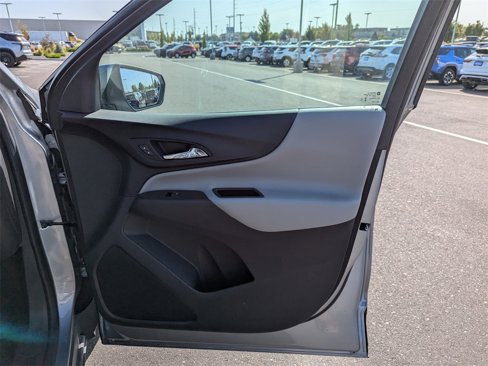 Used 2024 Chevrolet Equinox LT image 38
