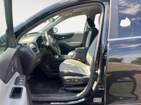 Used 2023 Chevrolet Equinox LT image 9