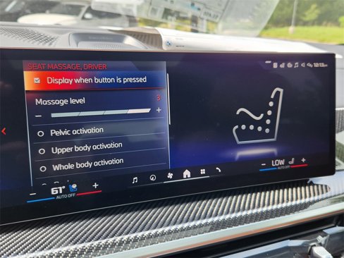 New 2026 BMW X7 M60i image 17