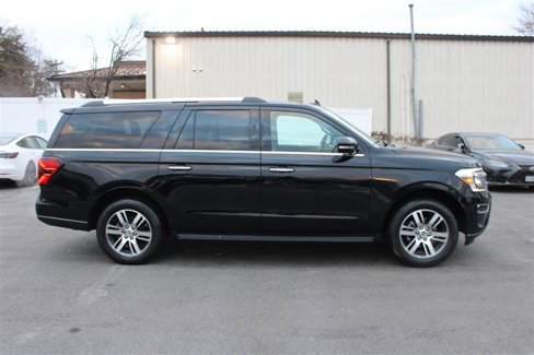 Used 2024 Ford Expedition Max Limited image 9