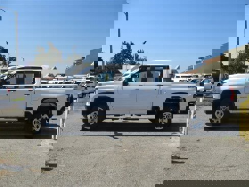 Used 2021 Chevrolet Silverado 2500 W/T image 4
